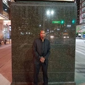 Meet your Posher, Derrick